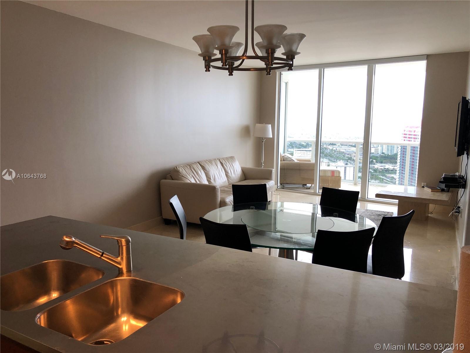 BEACH CLUB CONDO - Residential Lease