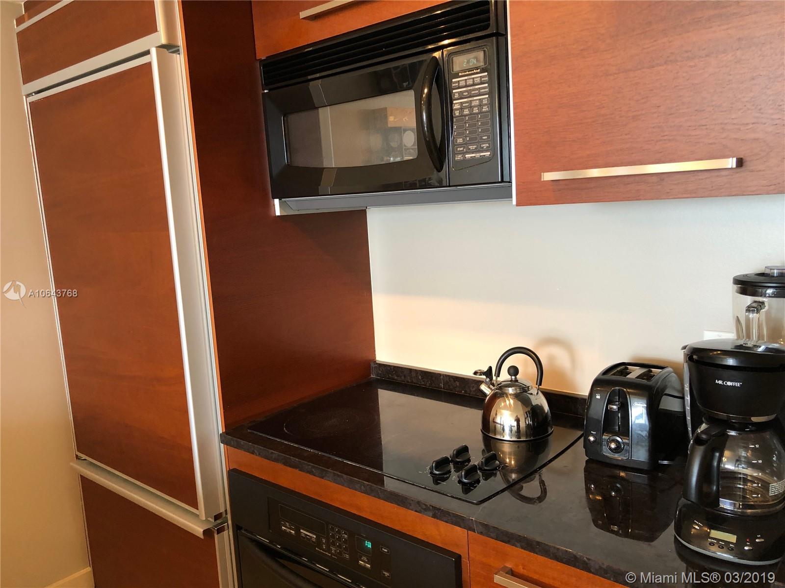 BEACH CLUB CONDO - Residential Lease