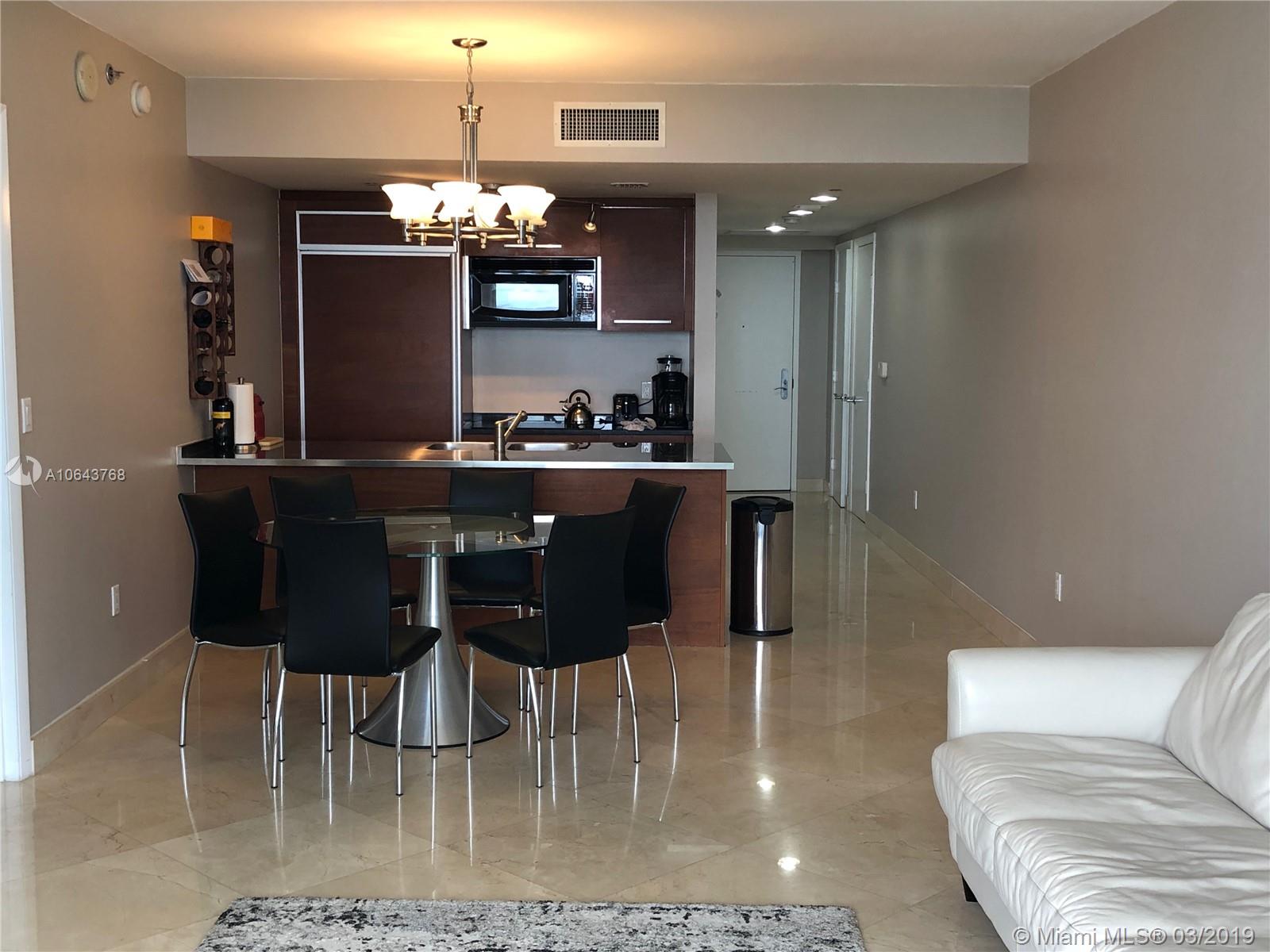BEACH CLUB CONDO - Residential Lease
