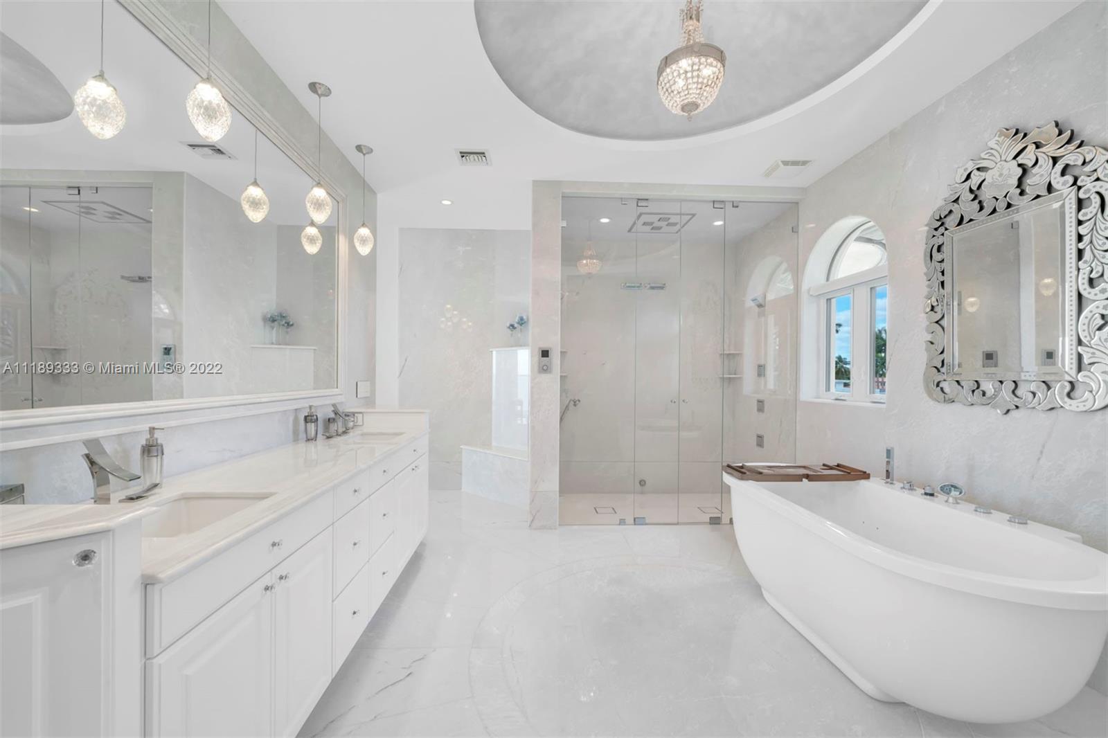 NORTH BAY ISLAND - Residential