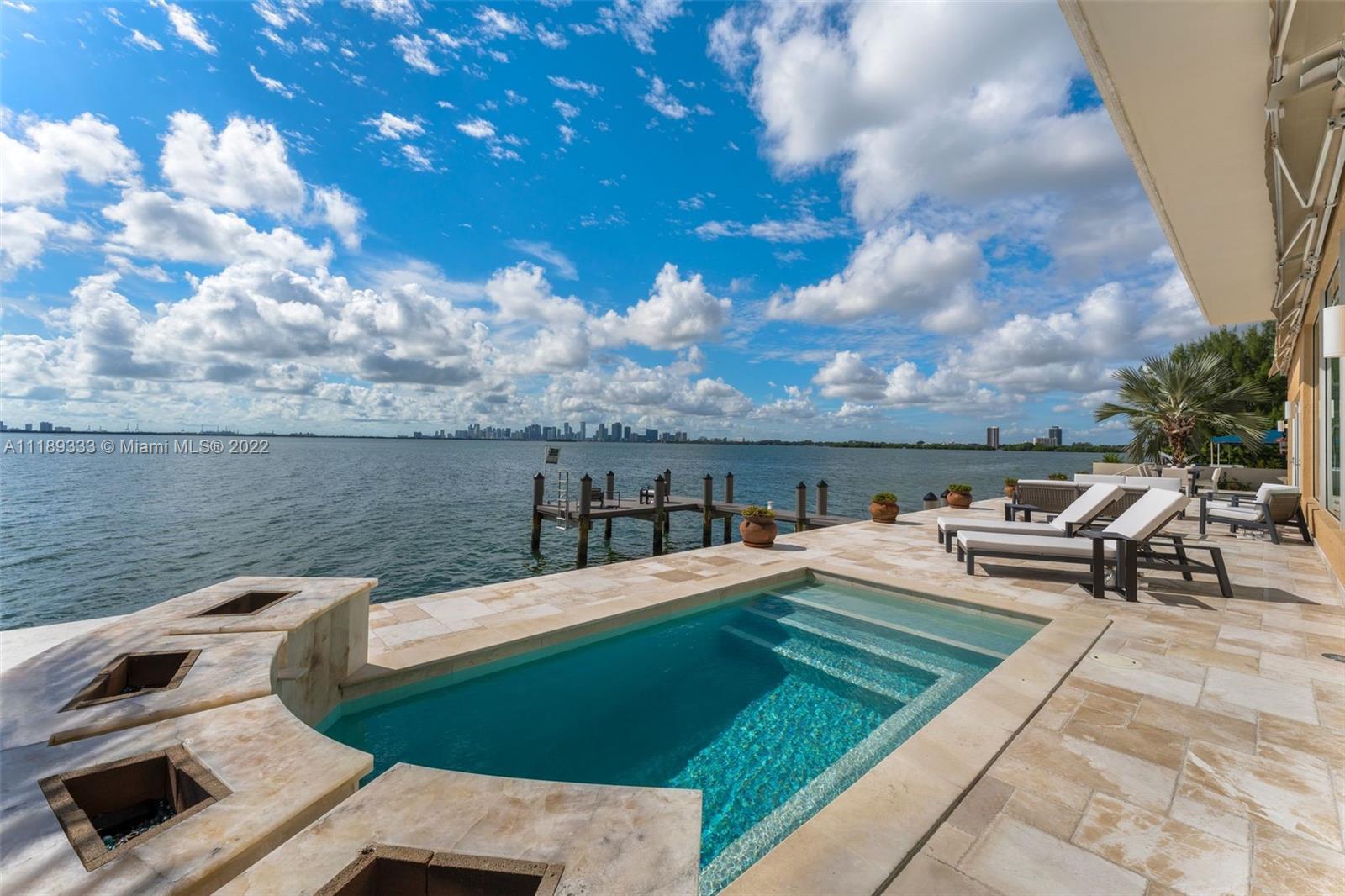 NORTH BAY ISLAND - Residential