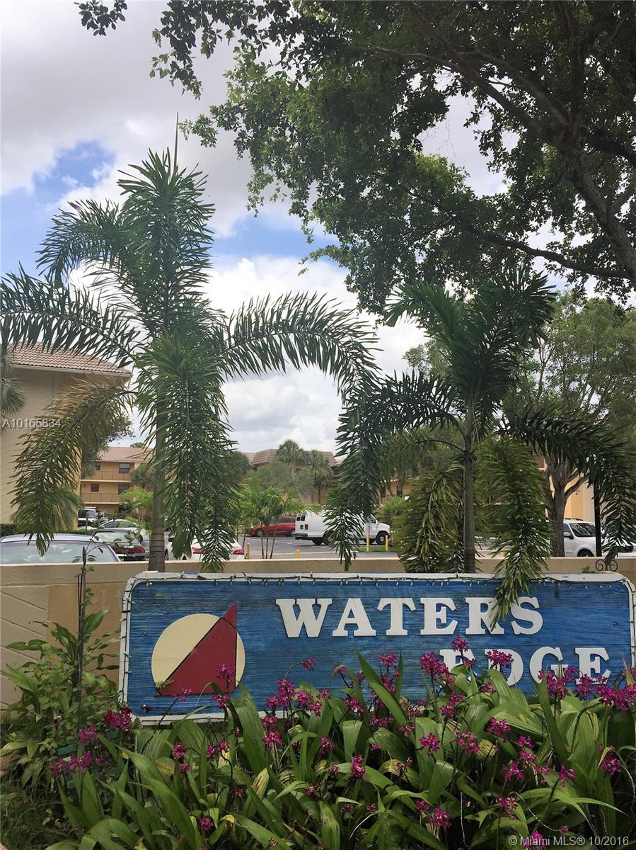 Great cozy unit, 2-bedroom, 2-bath, clean & neat, freshly painted, wood floors & tile throughout, lake view, washer & dryer in unit, pool, nice quiet neighborhood.