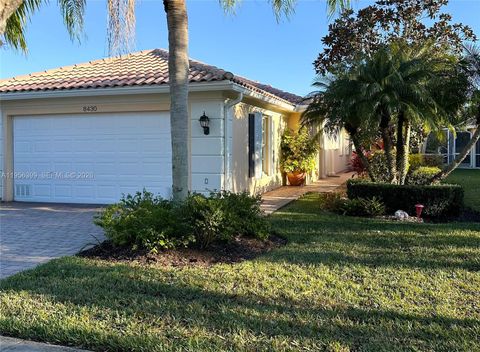 8430 SE Retreat Dr Hobe Sound FL 33455