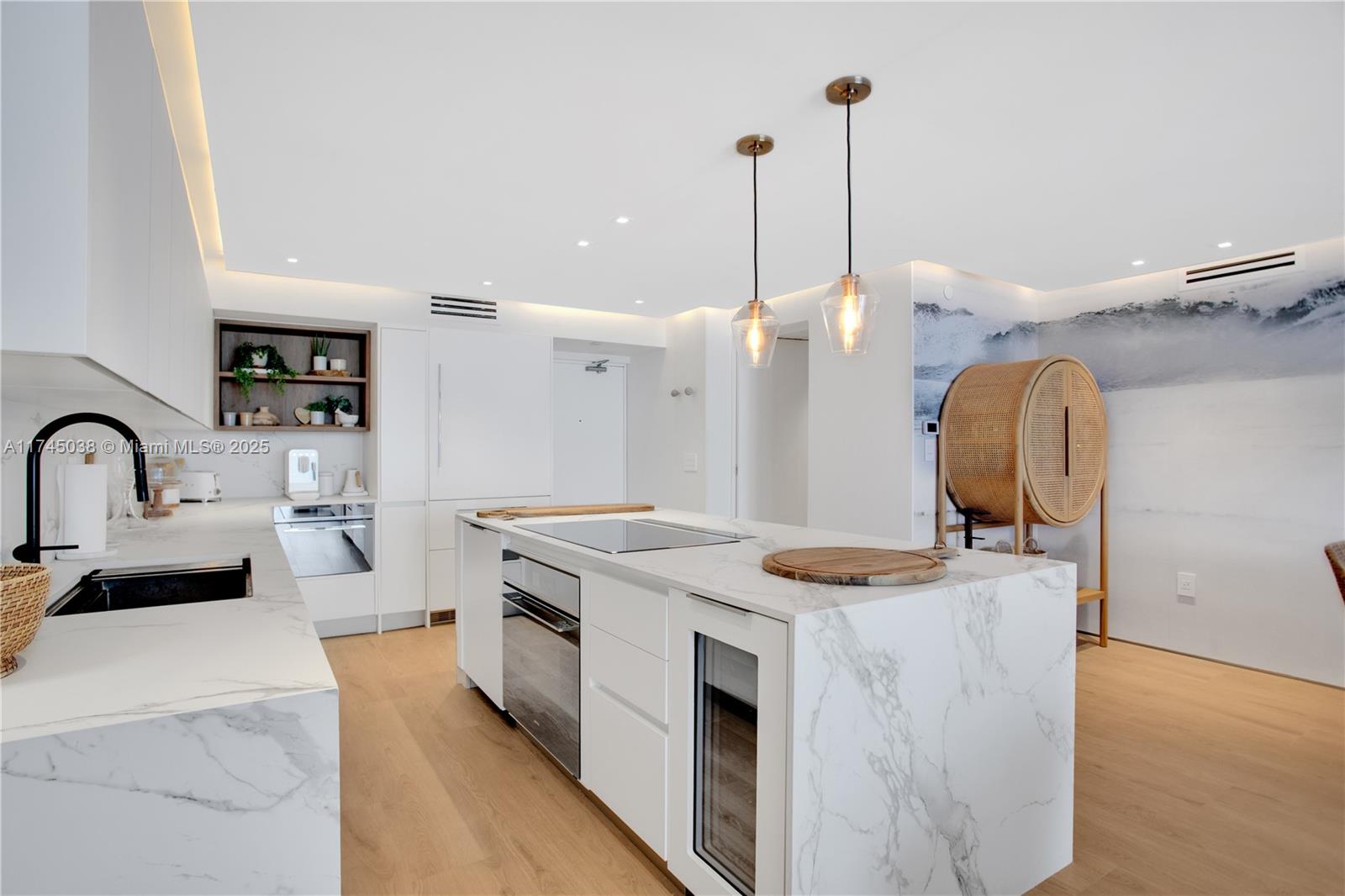 CARLISLE ON THE OCEAN CON - Residential Lease