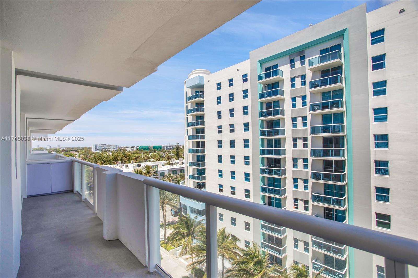 CARLISLE ON THE OCEAN CON - Residential Lease