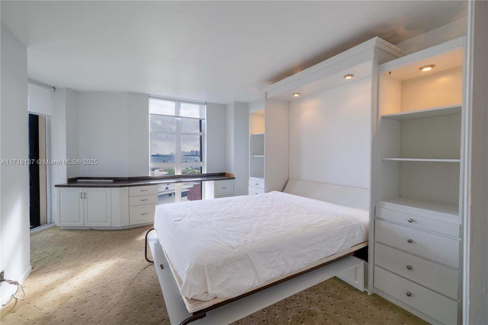 THE TOWERS OF QUAYSIDE CO - Residential