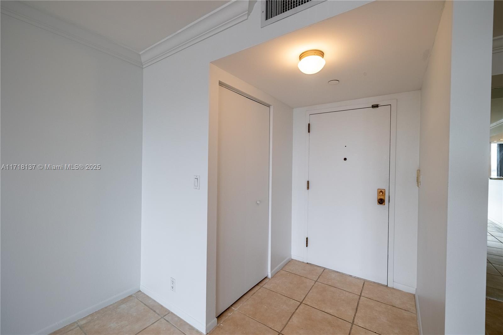 THE TOWERS OF QUAYSIDE CO - Residential