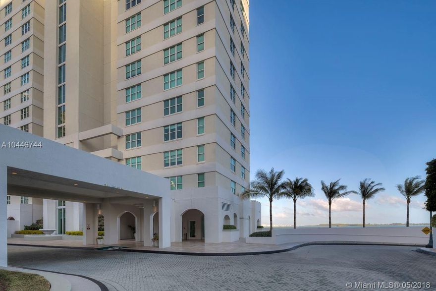 This stunning 2Br/2Ba is located in the lovely St Louis Condominium tucked away on Brickell Key. Wake up to spectacular unobstructed views of the ocean from your private balcony. Italian marble floors adorn this corner unit and natural light pours in from every window. Only two other units on the floor of this small boutique building. Enjoy living on the island with 5 star hotel amenities, wonderful restaurants, a waterfront park & sidewalk and a bridge away from the Brickell nightlife.