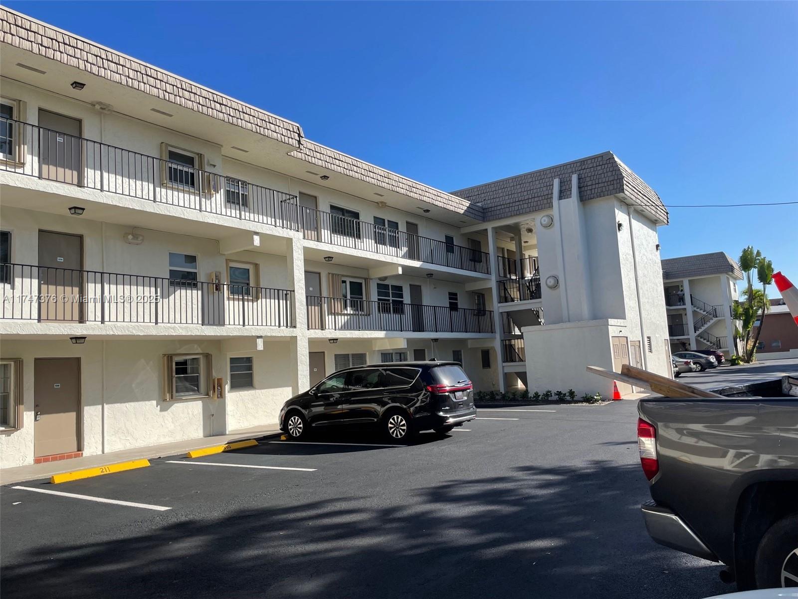 4143 N Ocean Blvd 108