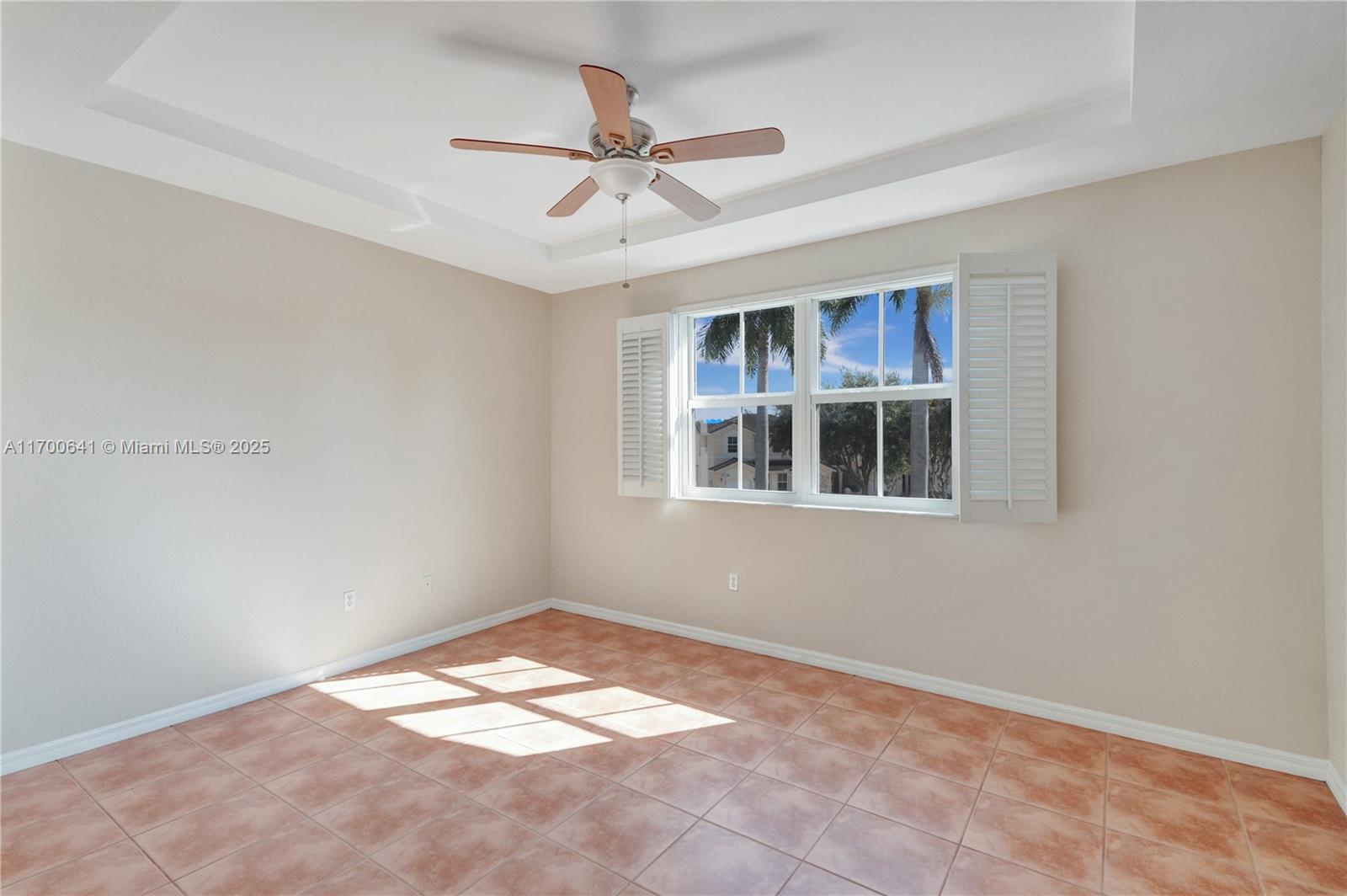 KENDALL BREEZE - Residential