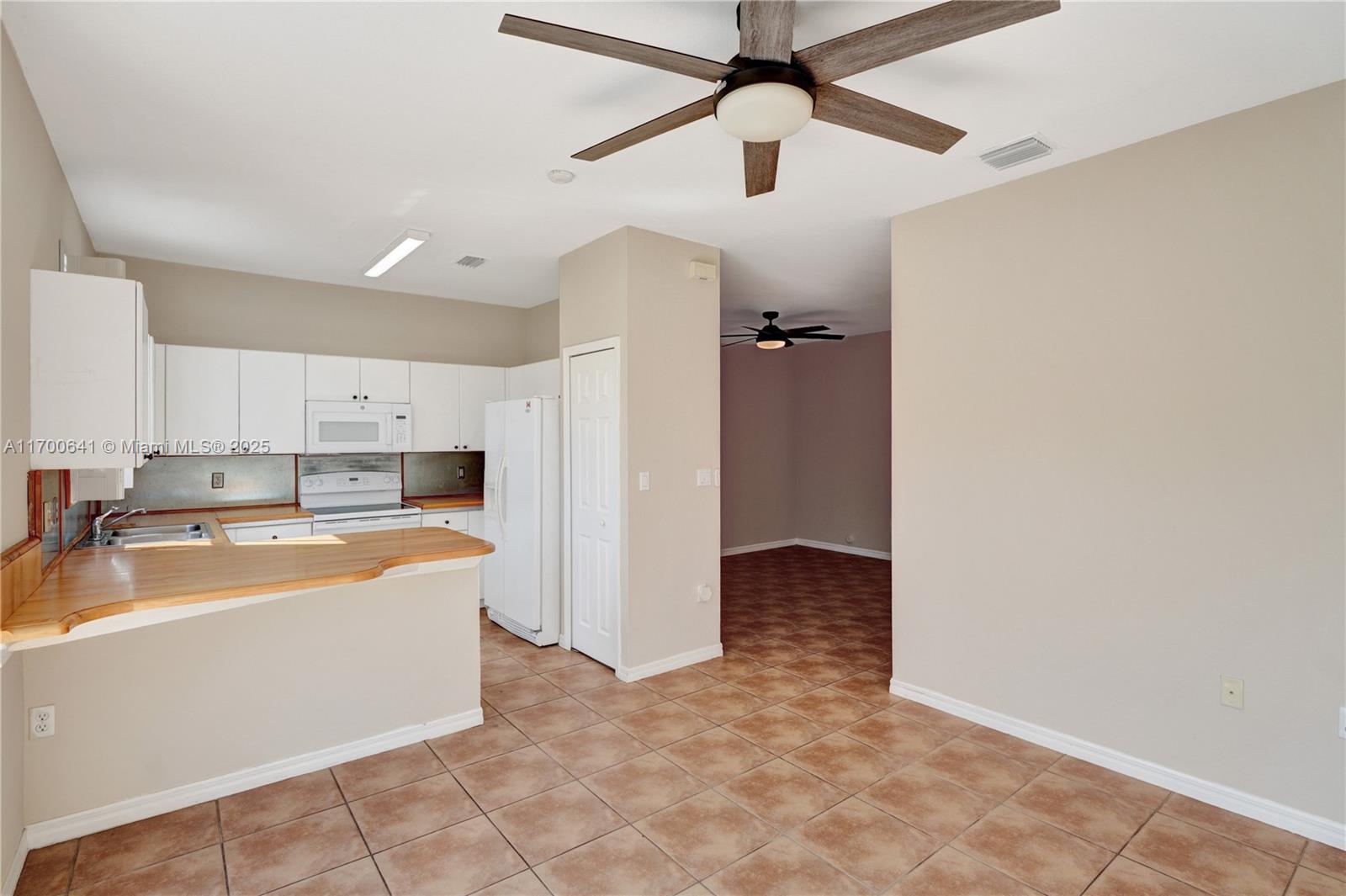 KENDALL BREEZE - Residential
