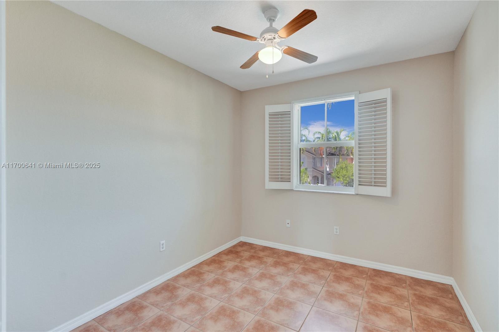 KENDALL BREEZE - Residential