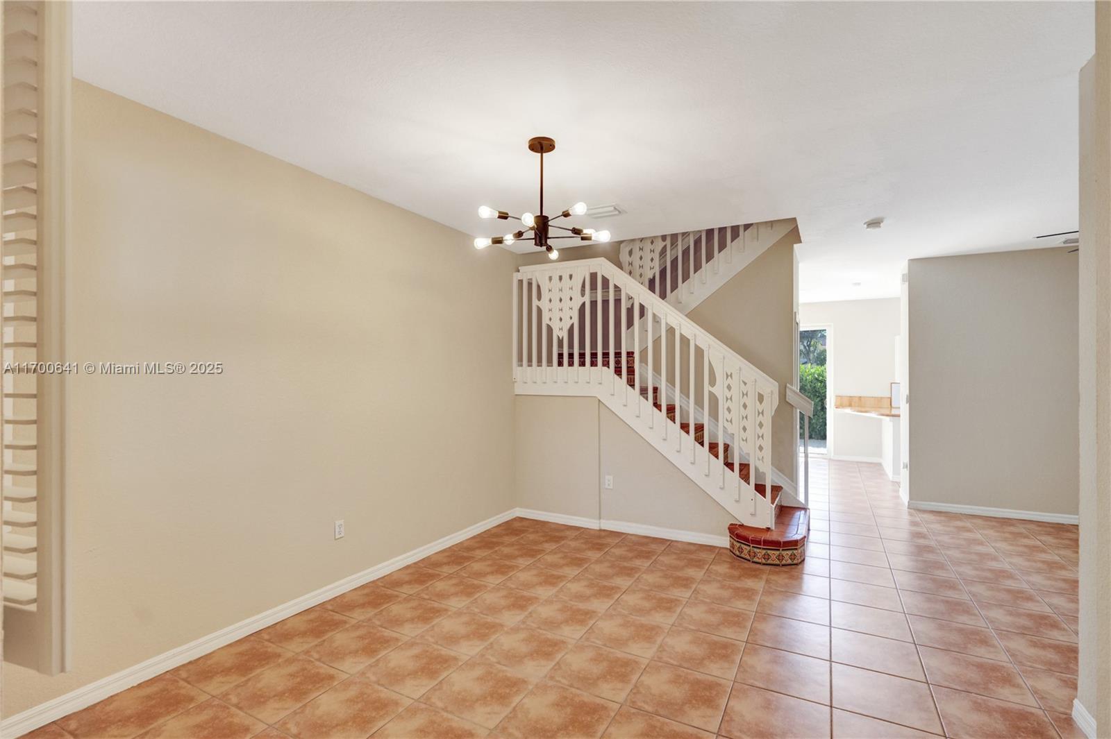 KENDALL BREEZE - Residential