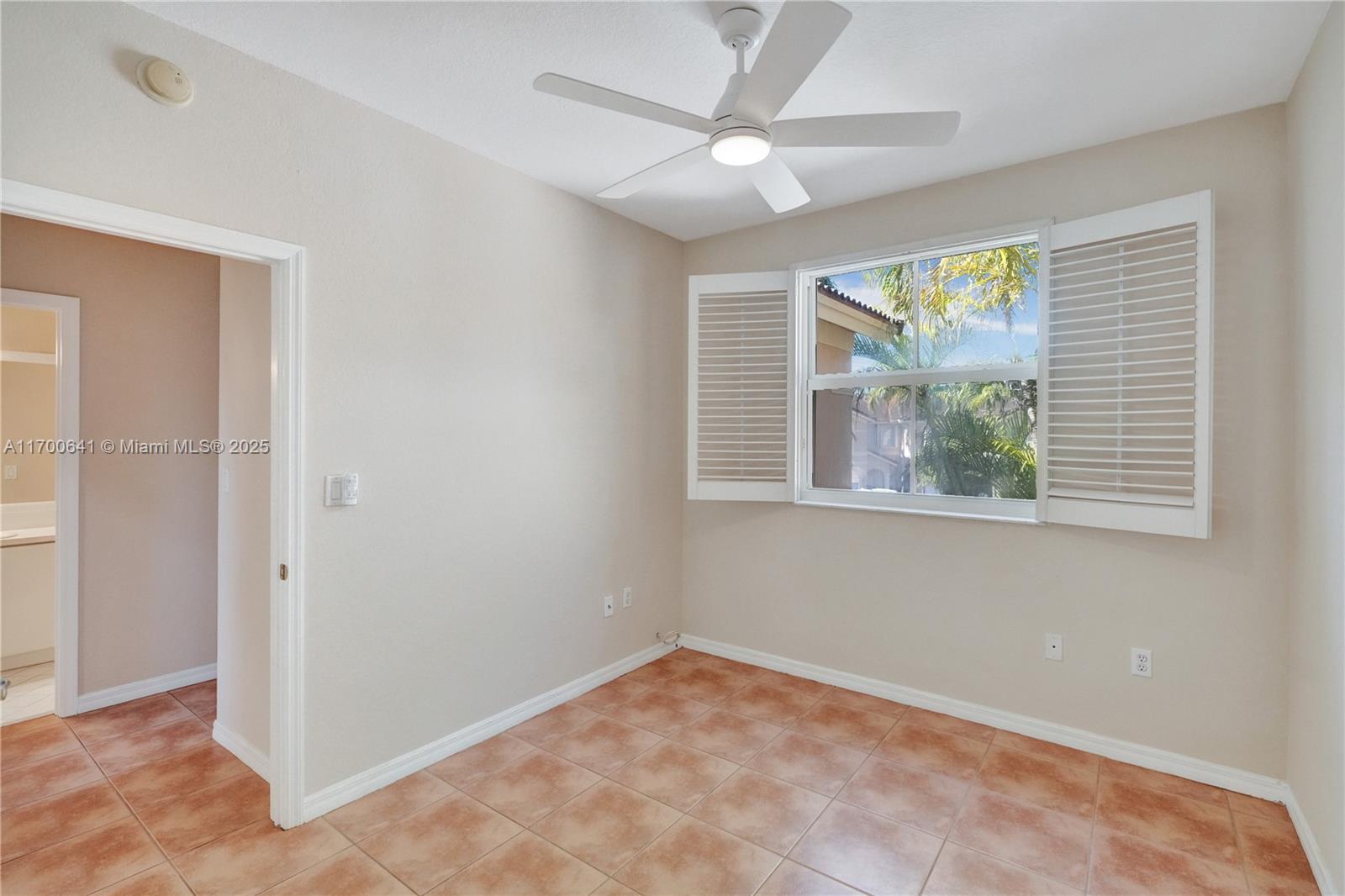KENDALL BREEZE - Residential