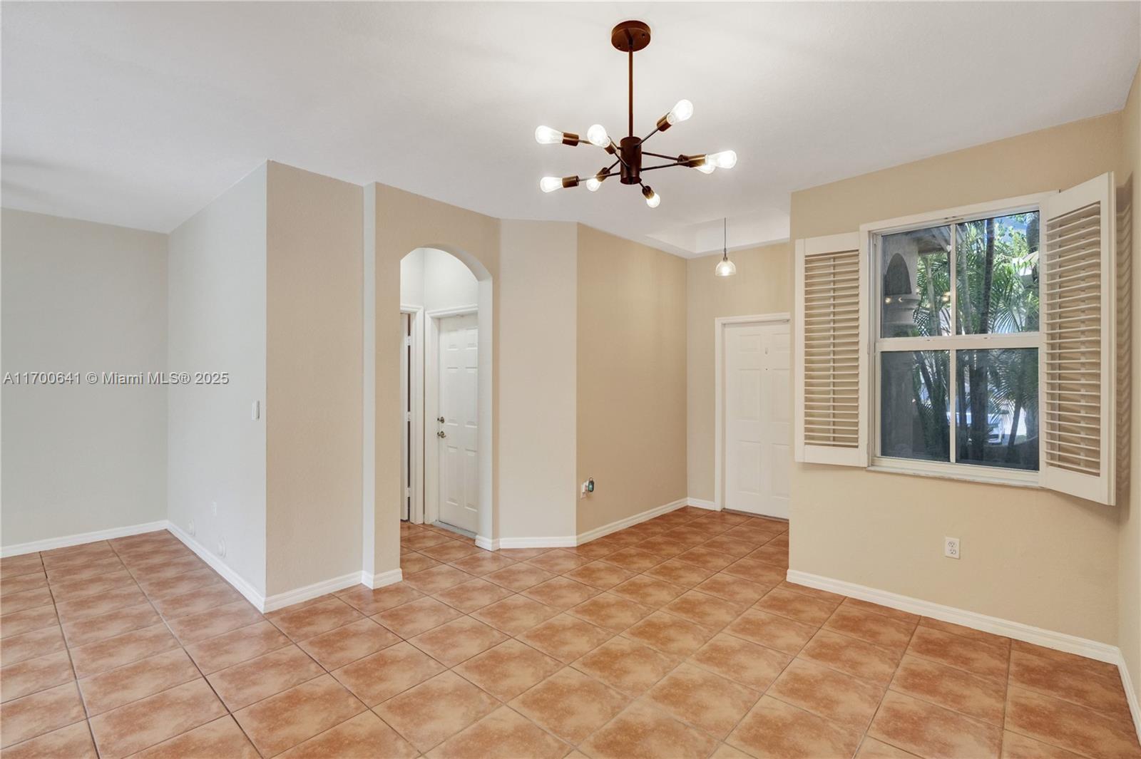 KENDALL BREEZE - Residential