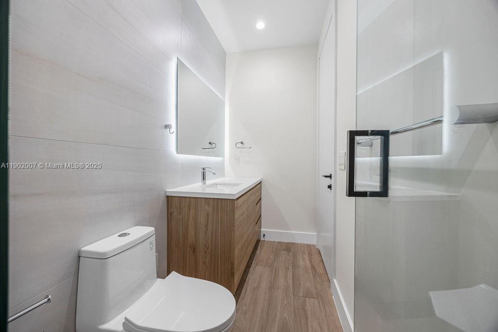 VICTORIA PARK CORR AMEN P - Residential