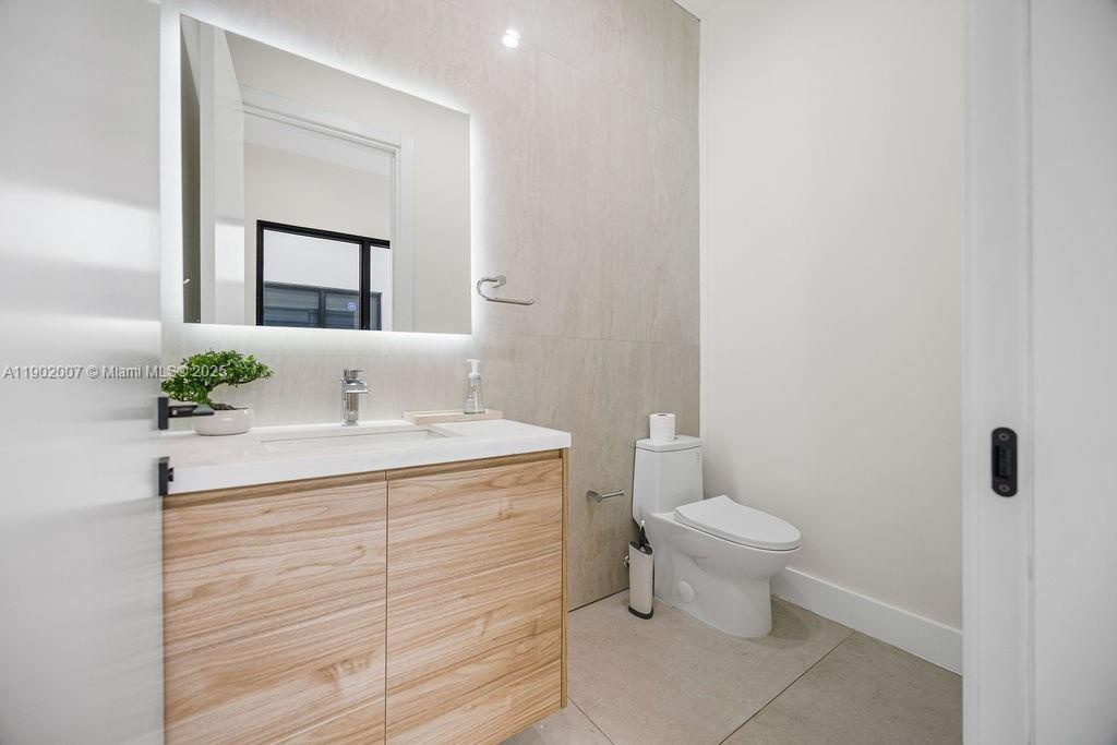 VICTORIA PARK CORR AMEN P - Residential