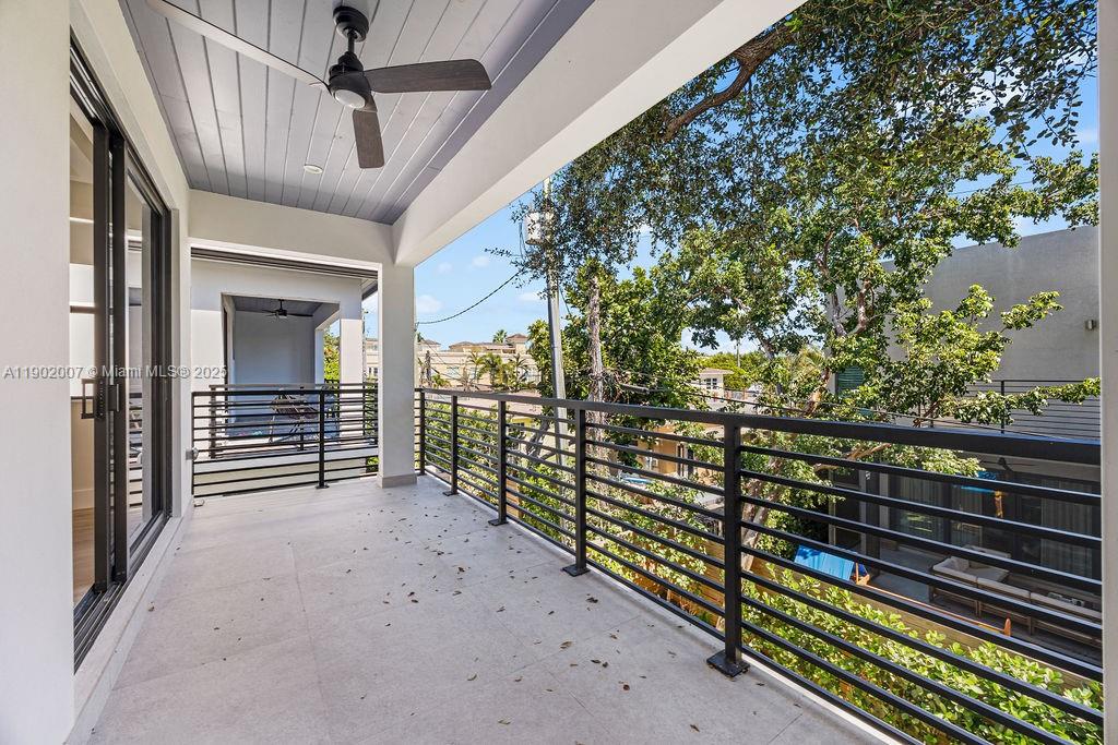 VICTORIA PARK CORR AMEN P - Residential