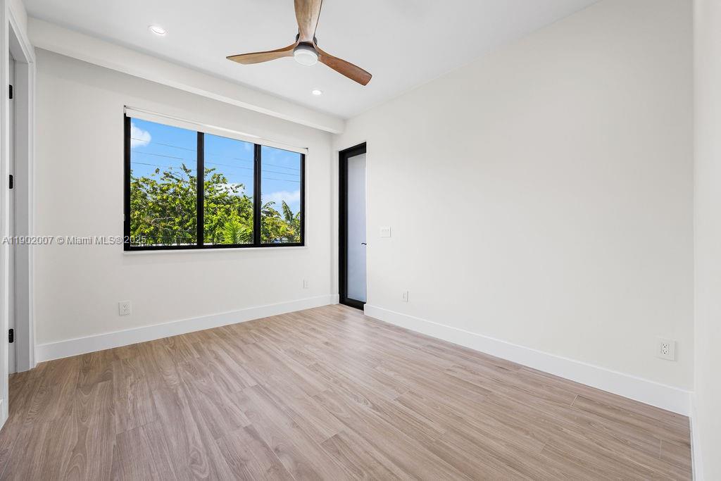 VICTORIA PARK CORR AMEN P - Residential