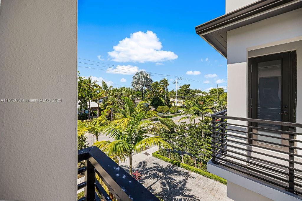 VICTORIA PARK CORR AMEN P - Residential