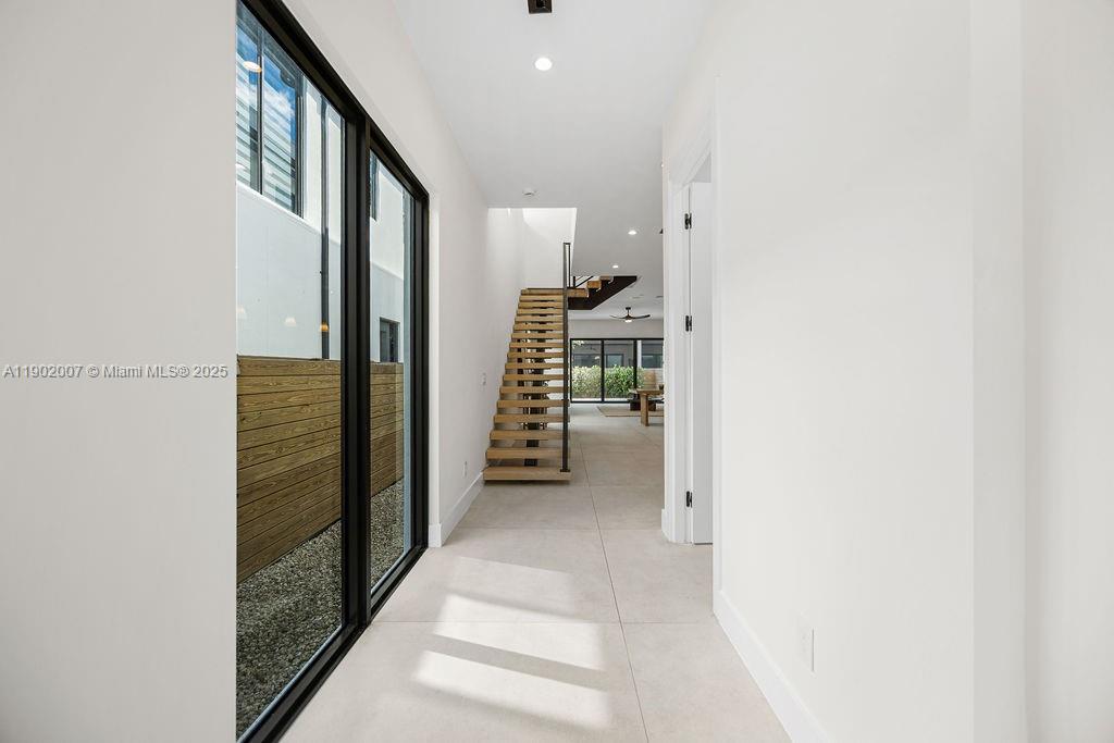 VICTORIA PARK CORR AMEN P - Residential