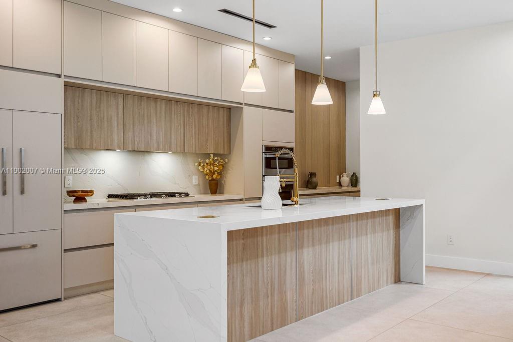 VICTORIA PARK CORR AMEN P - Residential
