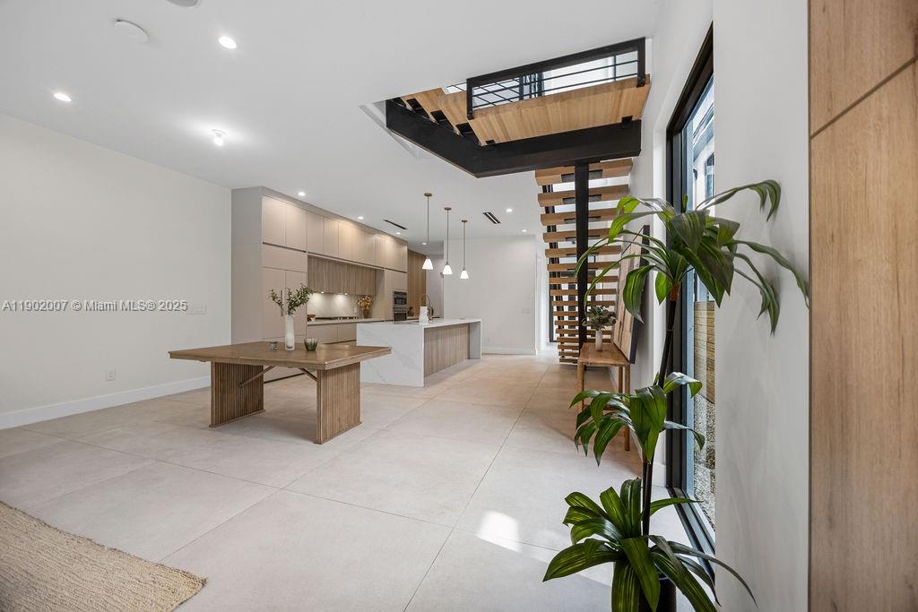 VICTORIA PARK CORR AMEN P - Residential