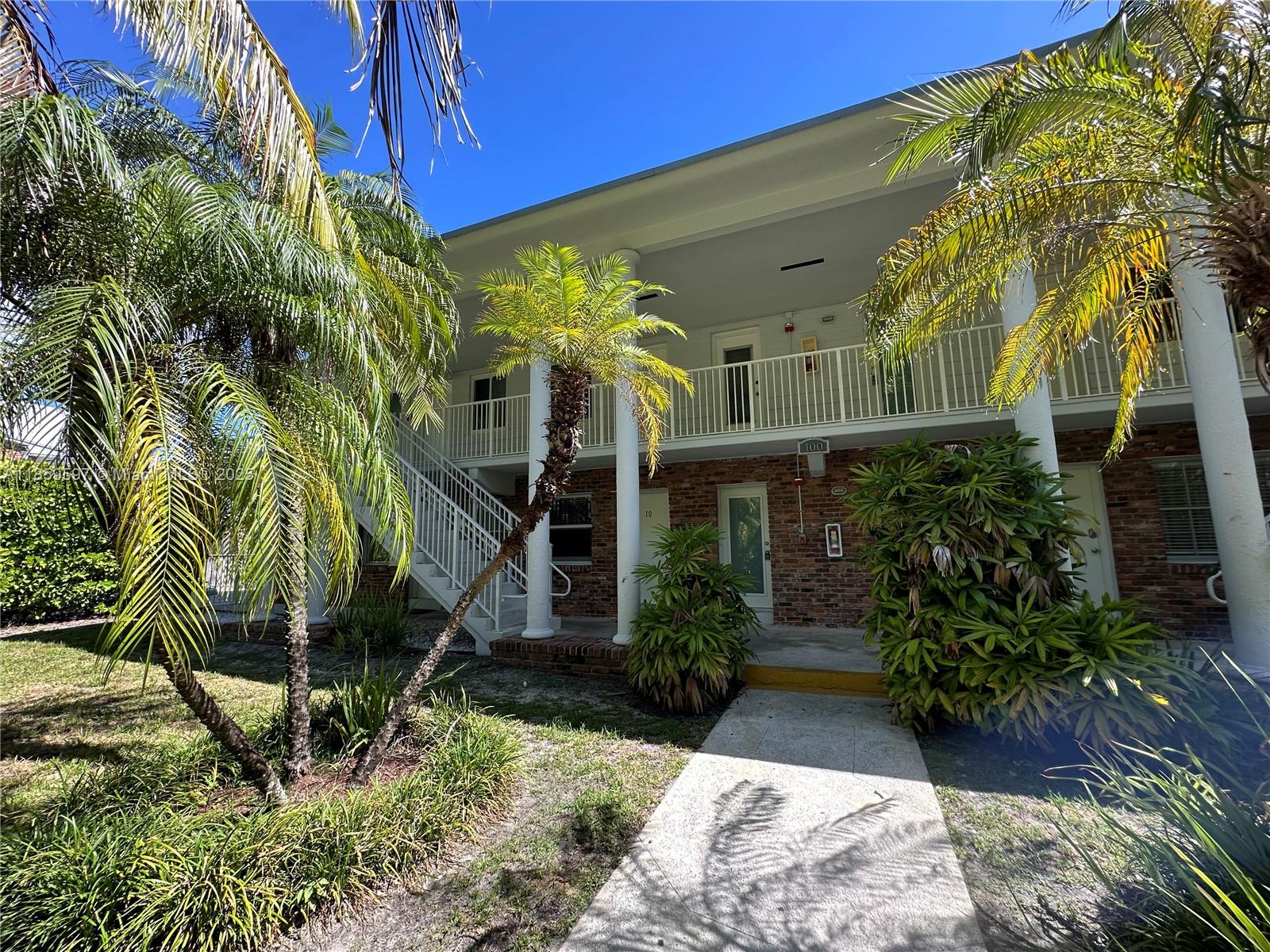 SUNRISE CLUB CONDO - Residential Lease