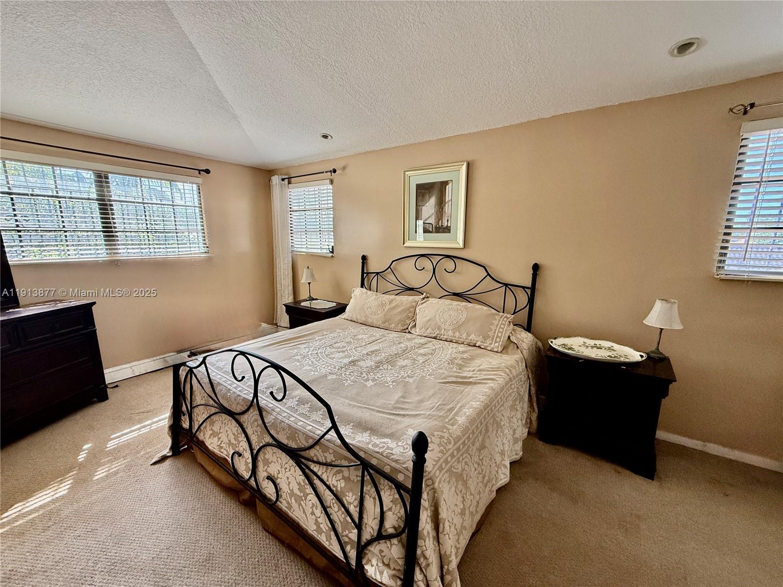 KENLAND HOMES - Residential