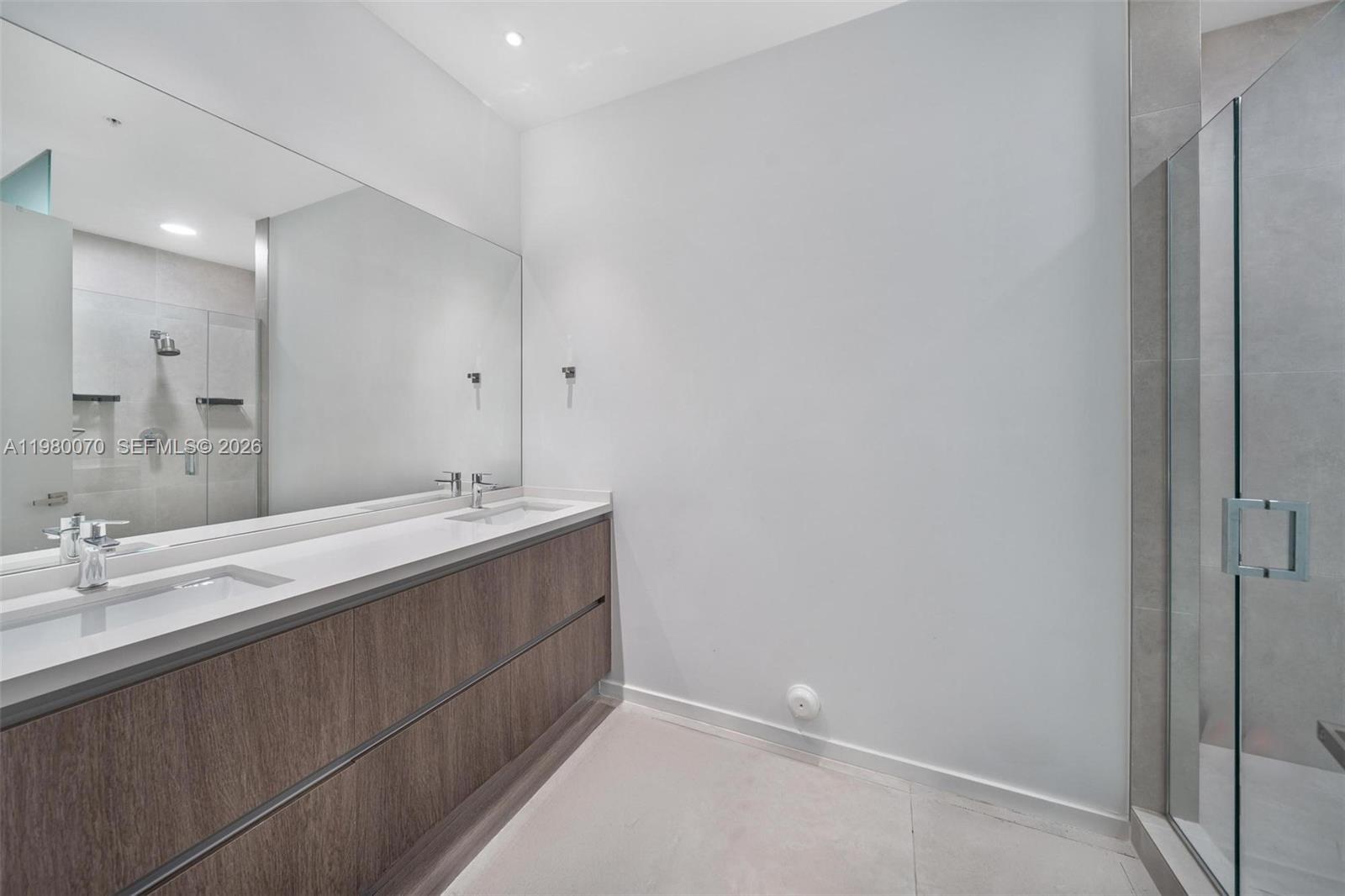 3156 SW 27th Ave 101