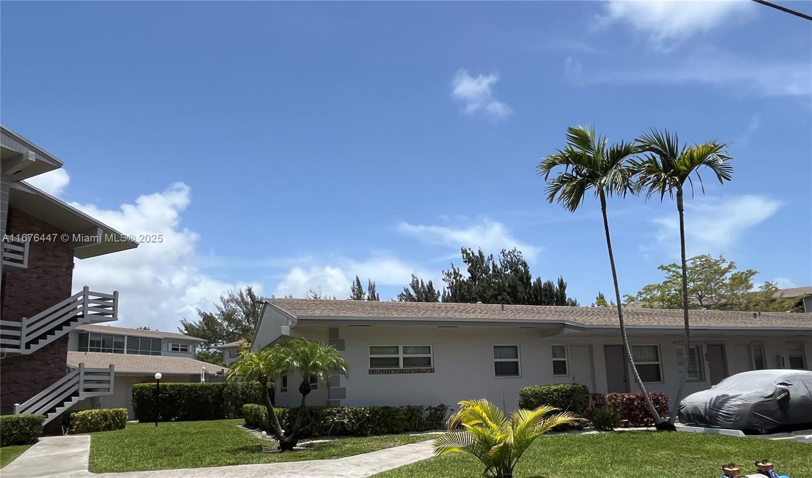 GOLDEN ISLES CONDO APTS - Residential