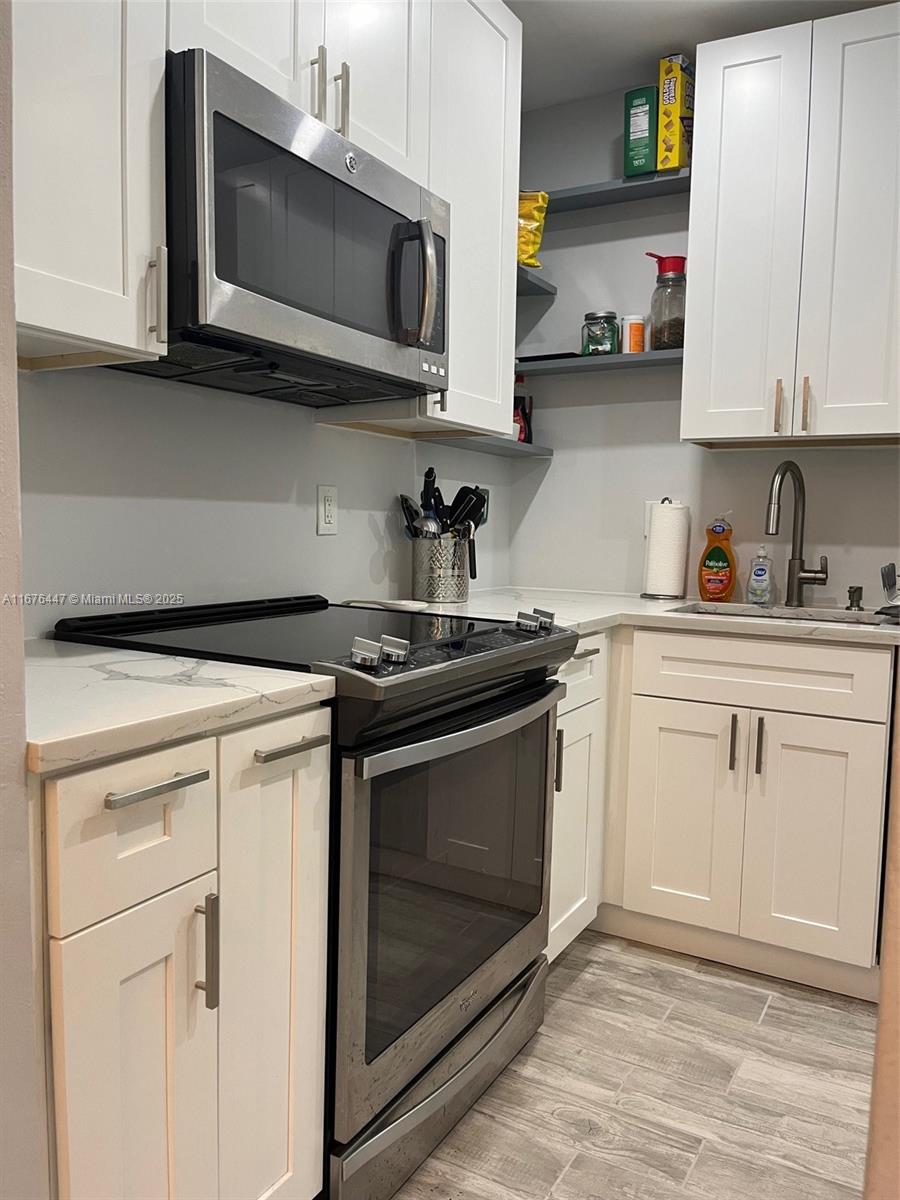 GOLDEN ISLES CONDO APTS - Residential