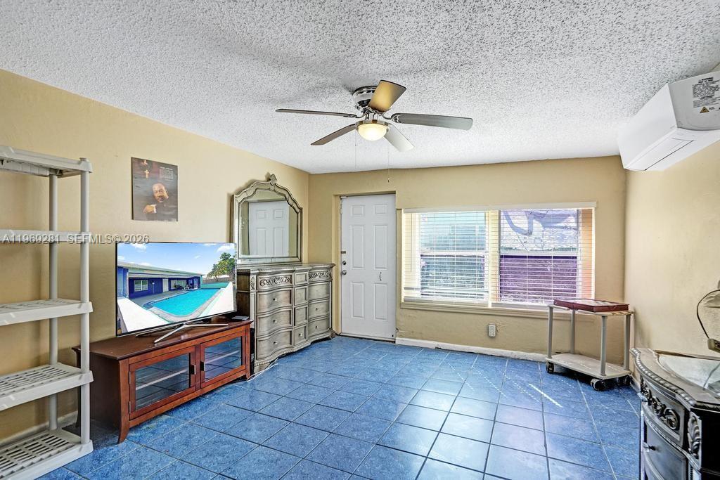 KENDALL GREEN SEC - Residential