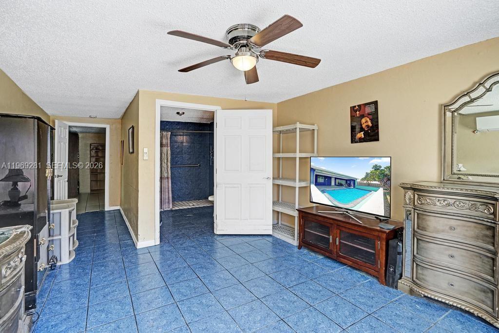 KENDALL GREEN SEC - Residential