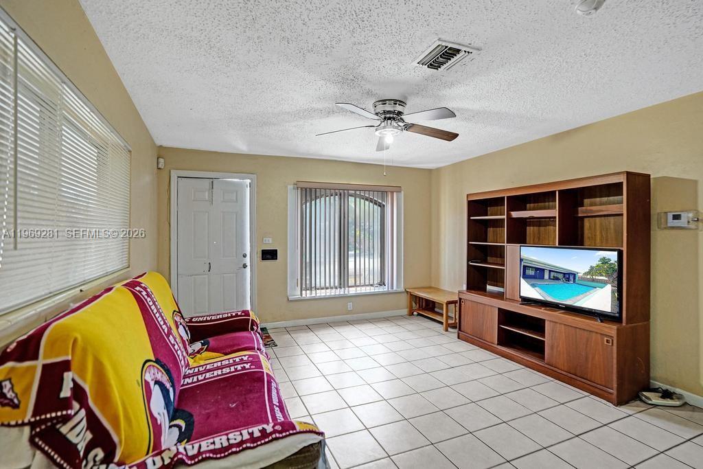 KENDALL GREEN SEC - Residential