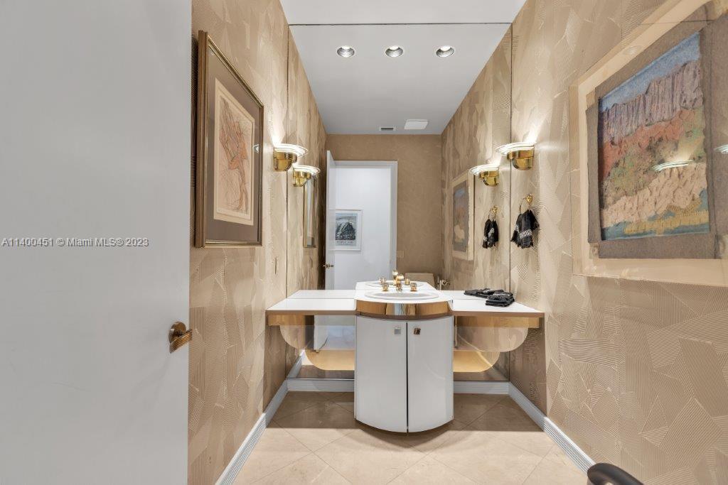 ST ANDREWS COUNTRY CLUB - Residential