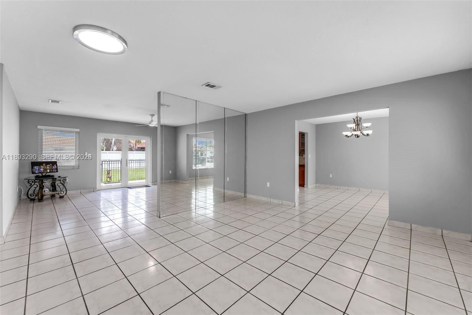 SEVILLA HEIGHTS - Residential