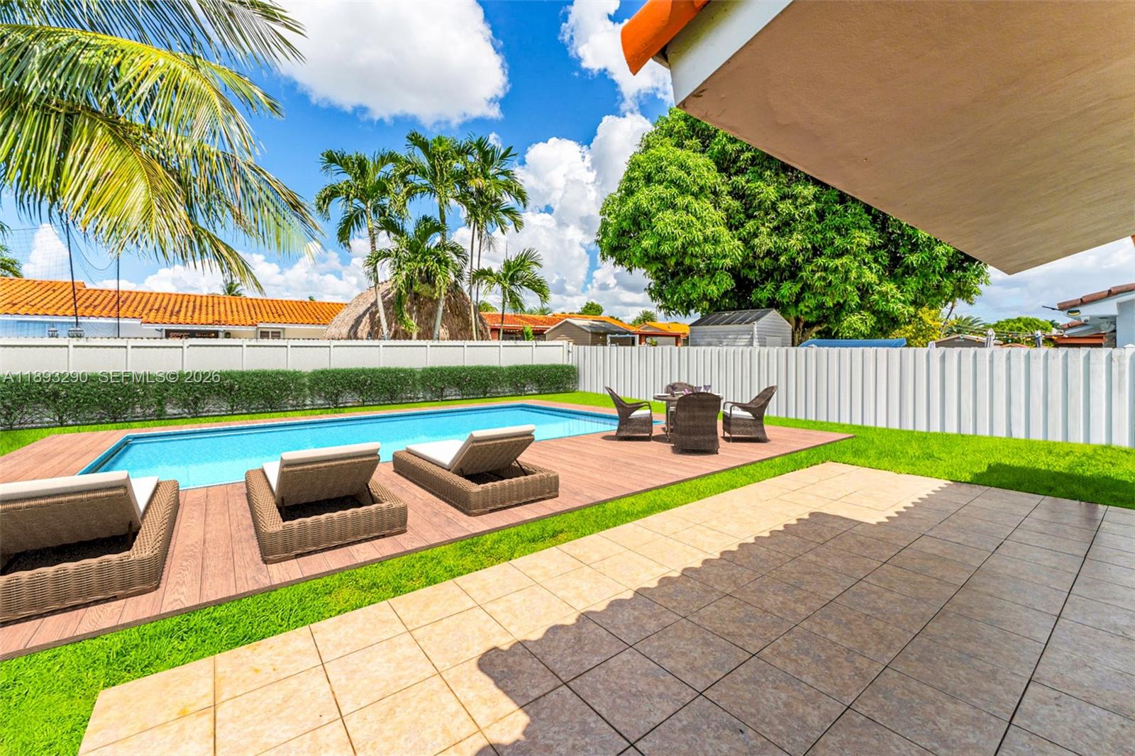 SEVILLA HEIGHTS - Residential