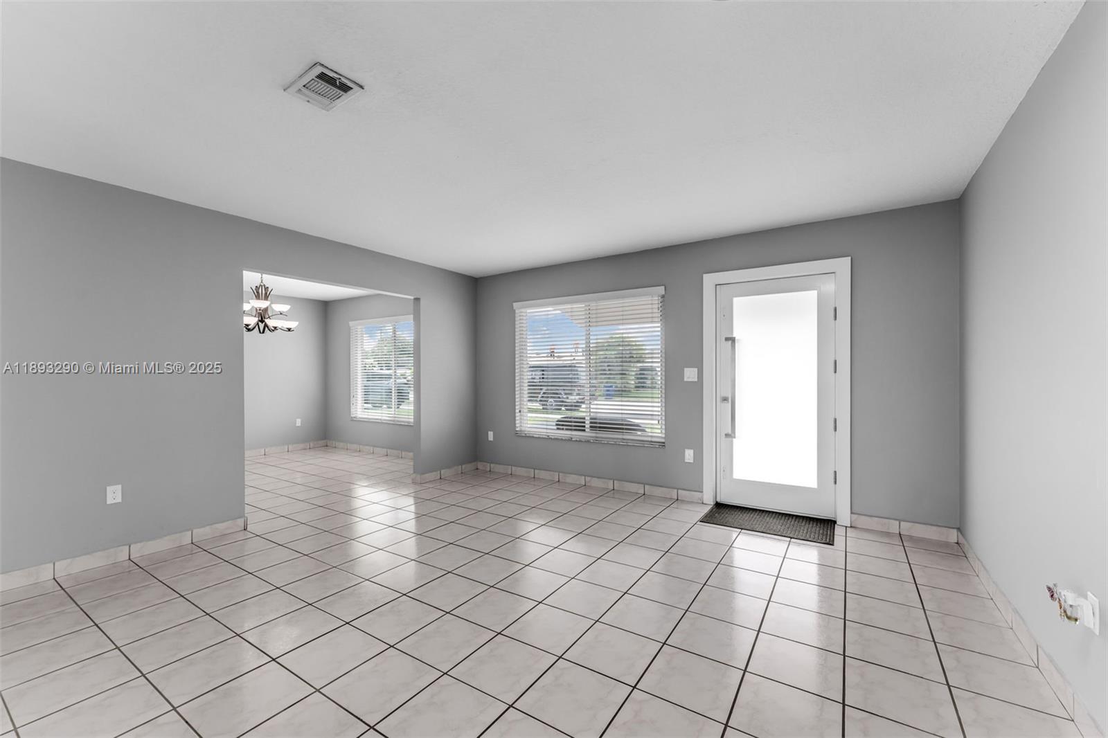 SEVILLA HEIGHTS - Residential