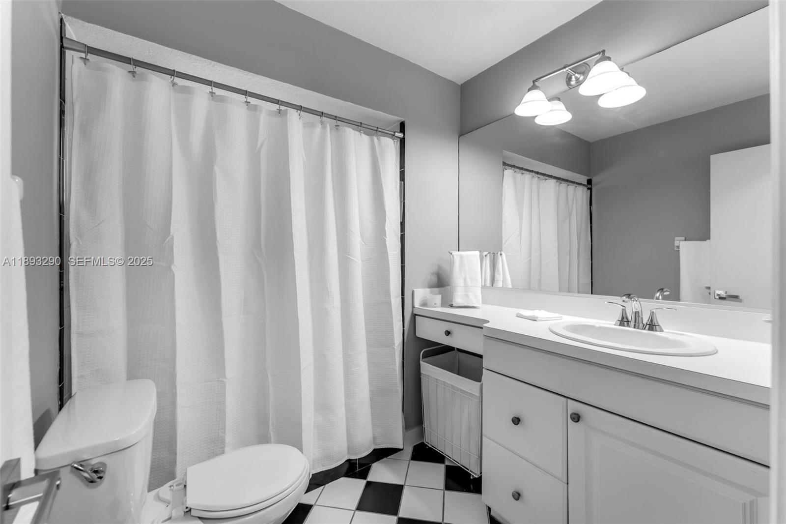 SEVILLA HEIGHTS - Residential