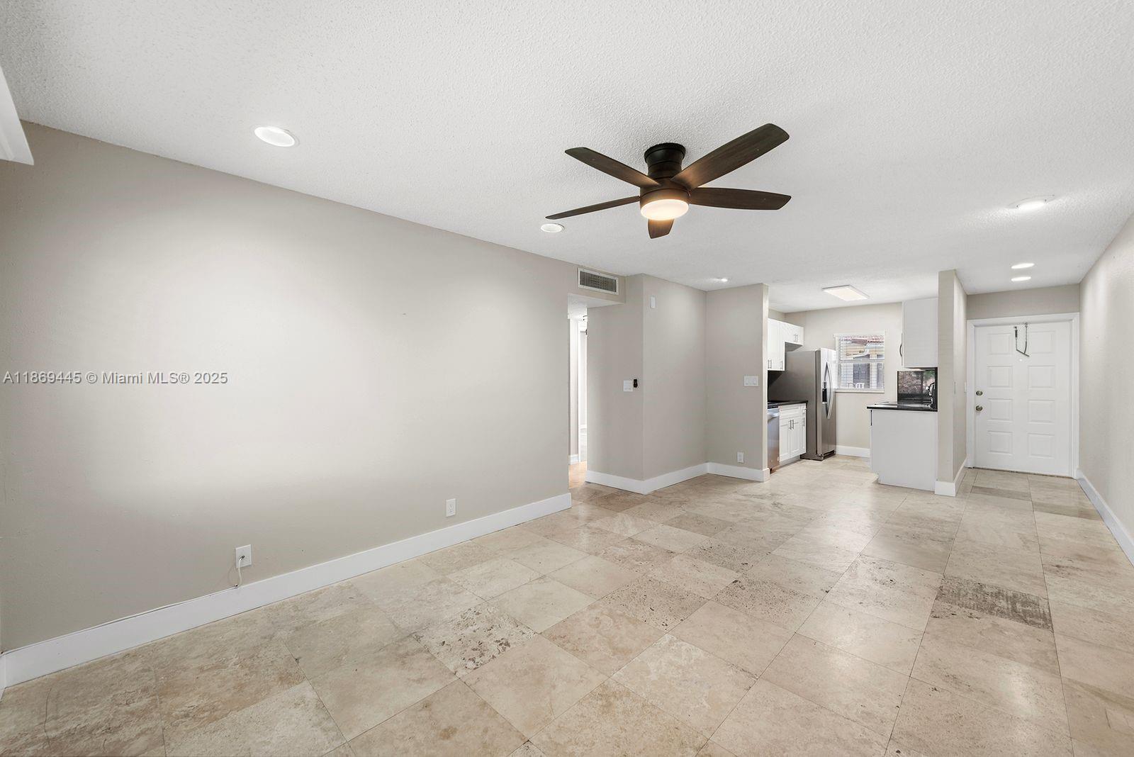 VICTORIA SQUARE CONDO - Residential