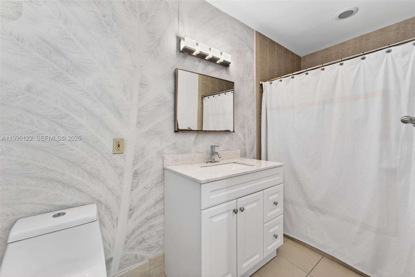 PINE TREE ESTATES - Residential