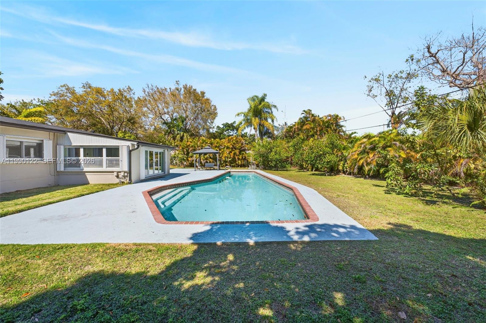 PINE TREE ESTATES - Residential