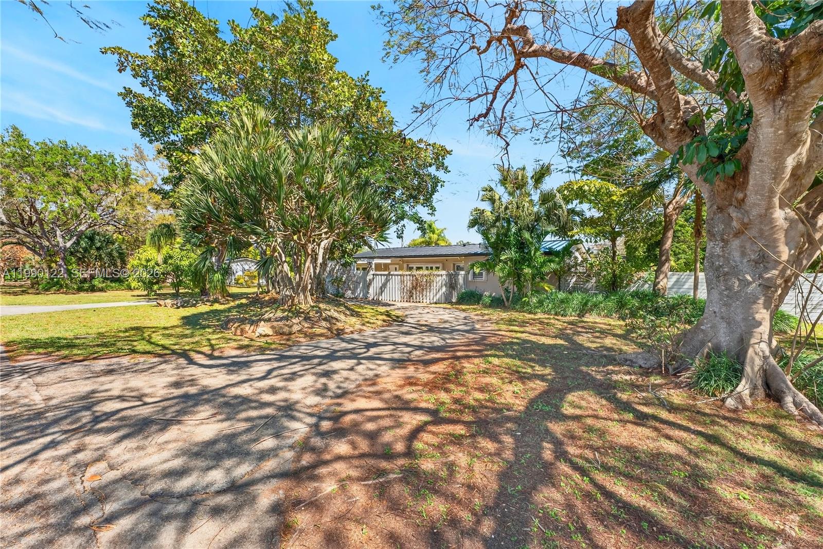 PINE TREE ESTATES - Residential
