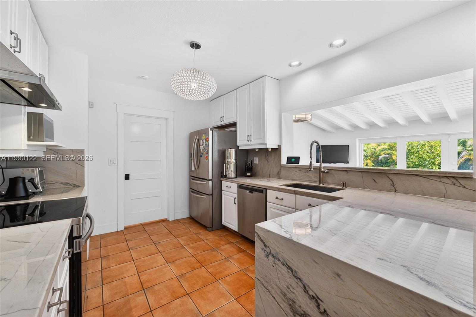 PINE TREE ESTATES - Residential