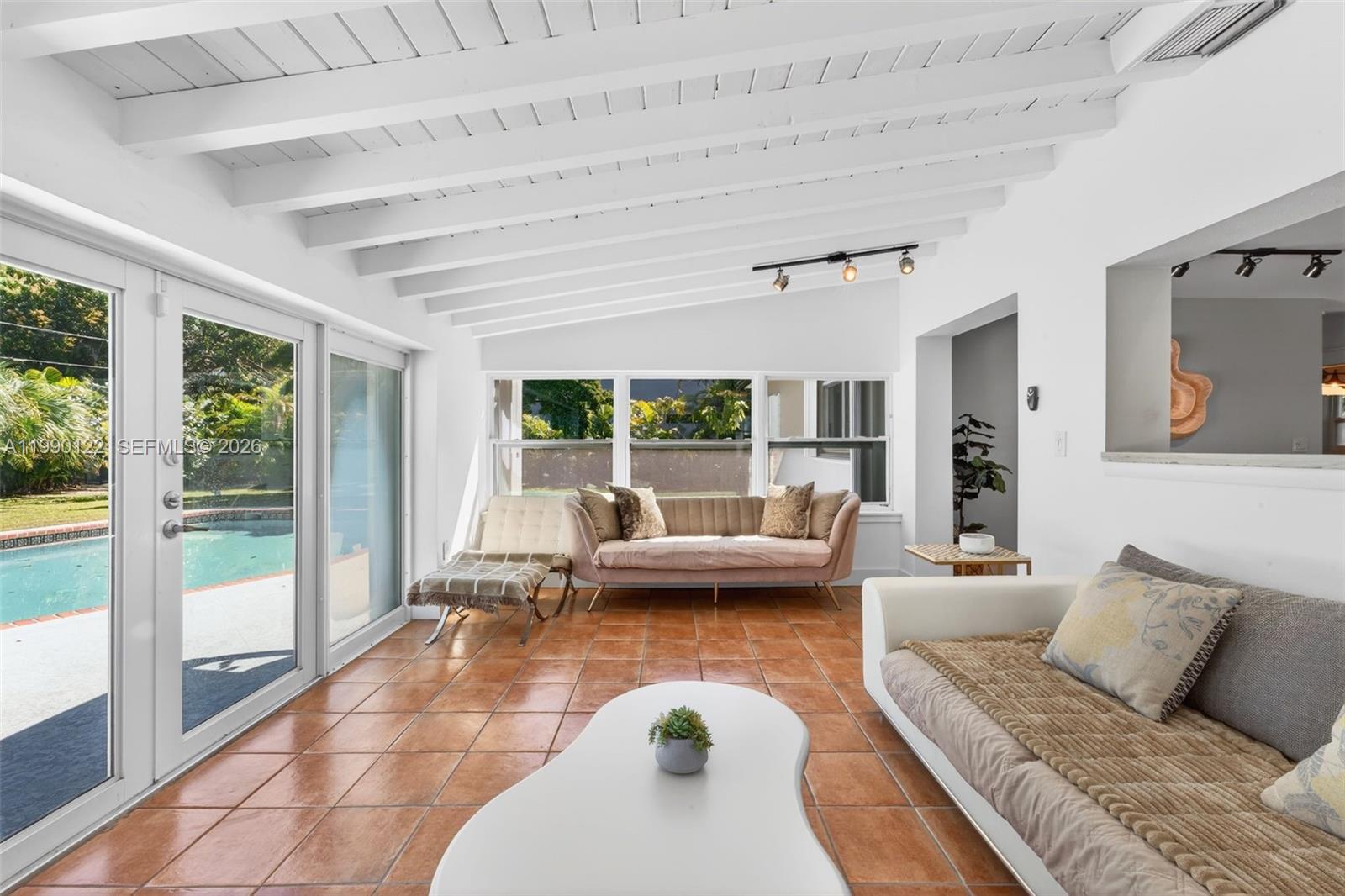 PINE TREE ESTATES - Residential