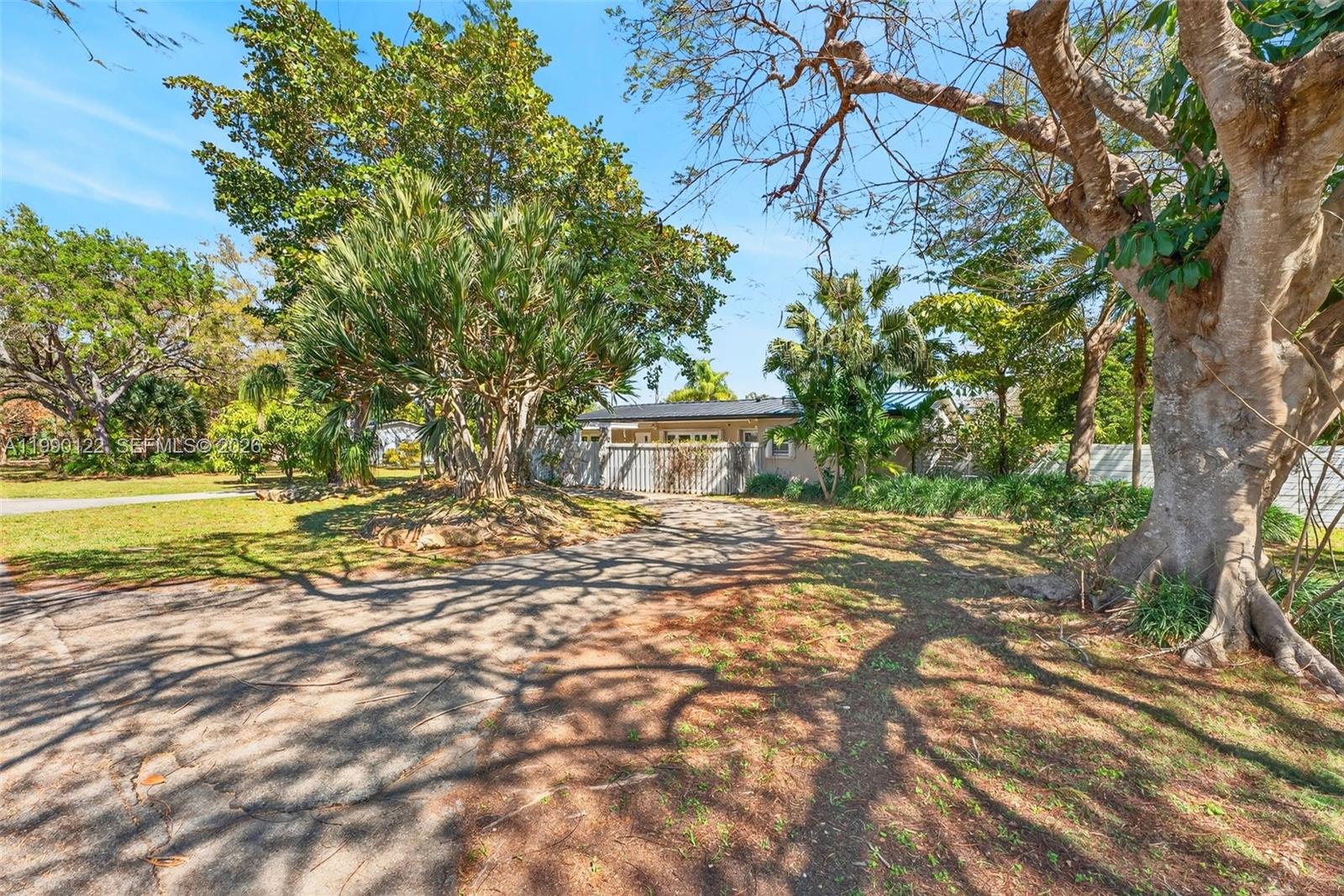 PINE TREE ESTATES - Residential