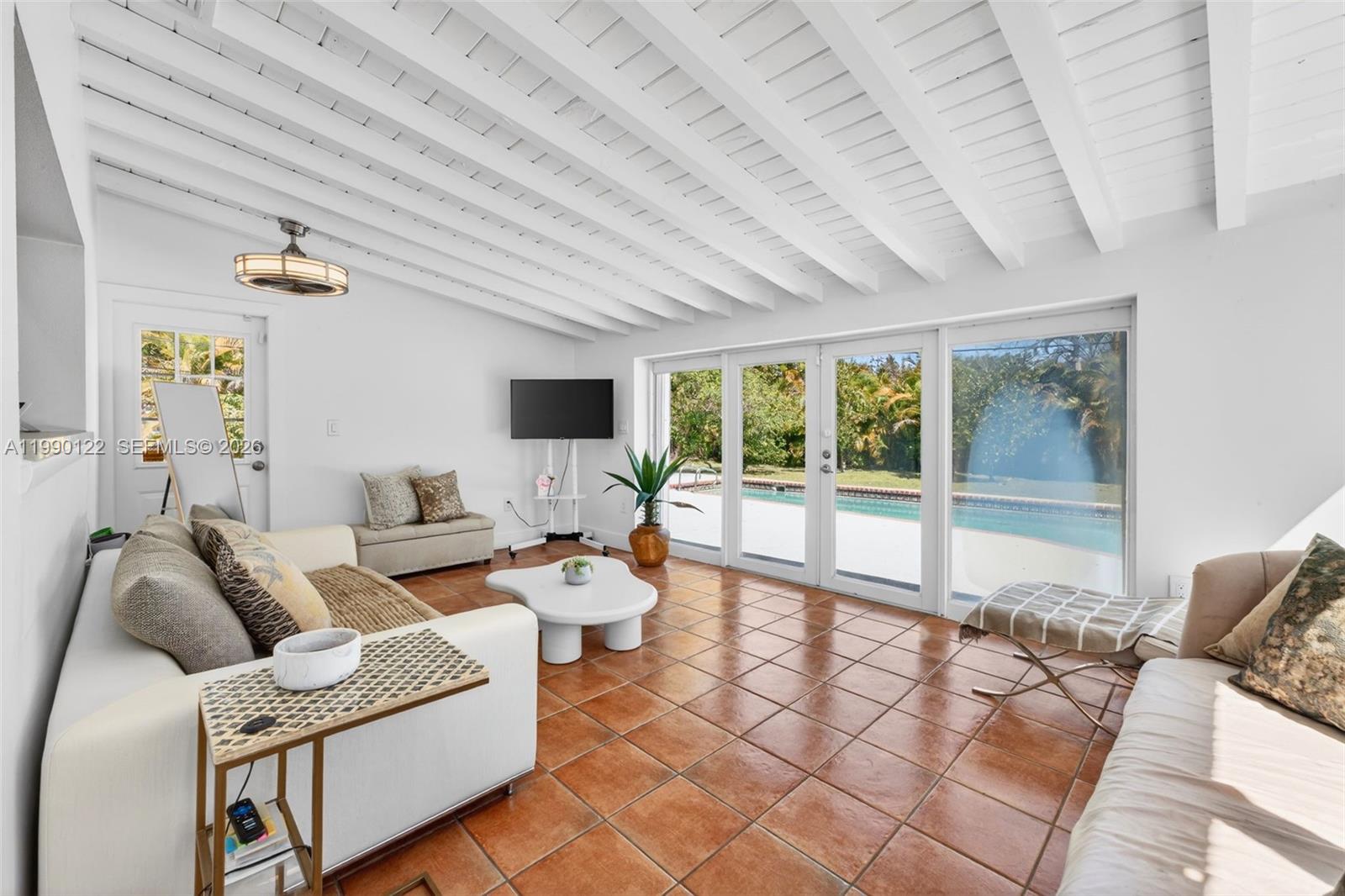 PINE TREE ESTATES - Residential