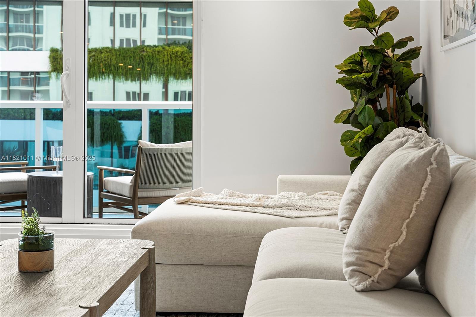 RONEY PALACE CONDO - Residential Lease