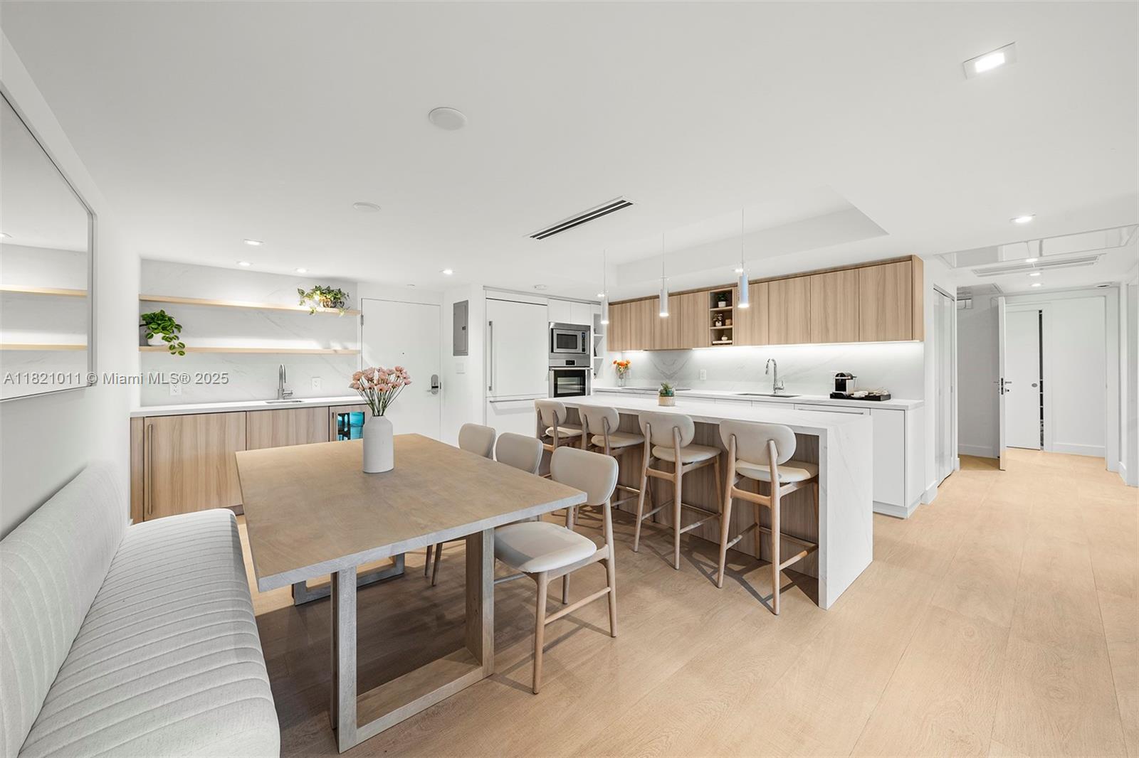 RONEY PALACE CONDO - Residential Lease